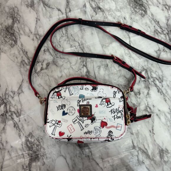 Disney Dooney & Bourke Mickey Minnie Sweethearts Crossbody Handbag bag - Picture 1 of 10